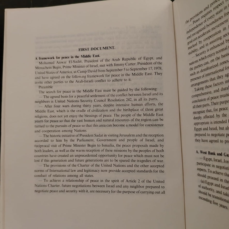 The Camp David Conference مؤتمر كامب ديفيد – الطريق إلى حل شامل \ Booklet