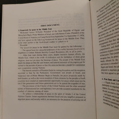 The Camp David Conference مؤتمر كامب ديفيد – الطريق إلى حل شامل \ Booklet